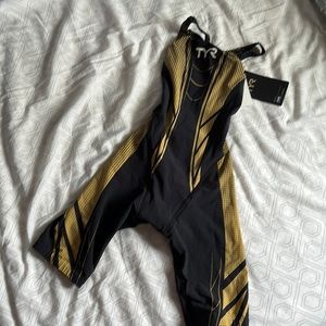 TYR AP12 Open back Tech Suit